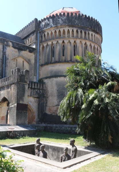 DFG Dar es Salaam 2014 Zanzibar -old-town-slave-monument